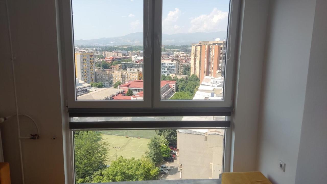 Sky View Luxury Center Skopje Apartments Luaran gambar