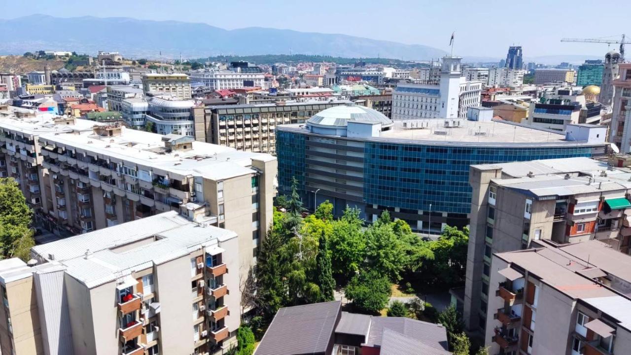 Sky View Luxury Center Skopje Apartments Luaran gambar